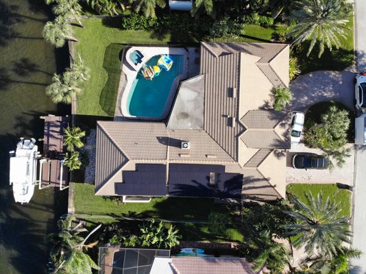 "On the Water" - Tampa, FL - 12.4kW system installed in Tampa, FL.
Kill the bill! Save with solar.
Our #LunexSquad will do $0 down and free personal consultation. "On the Water" - Tampa, FL - 12.4kW system installed in Tampa, FL.
Kill the bill! Save with solar.
Our #LunexSquad will do $0 down and free personal consultation.