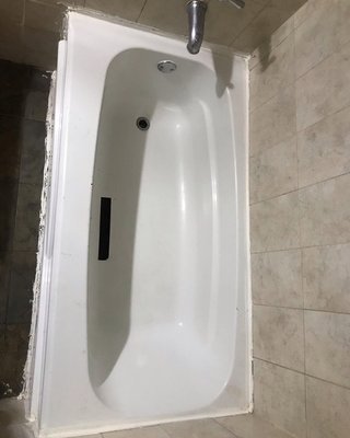 Fiberglass bathtub crack repair and odorless eco epoxy reglazing. - This bathtub got a crack on the bottom of it. The damaged area has been sanded and washed before 8 layers of fabric have been put on premium epoxy glue. After the patch got dried, the area have been sanded and polished. Then eco bathtub epoxy reglazing with 0 VOC have been applied. We gave a new live and a new look to the old cracked fiber glass bathtub therefore helped to save 2500$ to the owner. Fiberglass bathtub crack repair and odorless eco epoxy reglazing. - This bathtub got a crack on the bottom of it. The damaged area has been sanded and washed before 8 layers of fabric have been put on premium epoxy glue. After the patch got dried, the area have been sanded and polished. Then eco bathtub epoxy reglazing with 0 VOC have been applied. We gave a new live and a new look to the old cracked fiber glass bathtub therefore helped to save 2500$ to the owner.