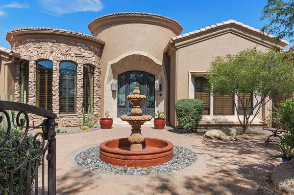 Luxury Home & Casita, Cave Creek, Arizona - A stunning luxury home located in Cave Creek, Arizona