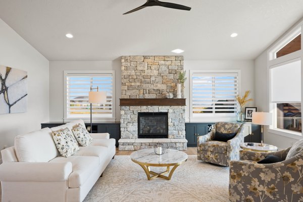 The Pirouette & Roller Shade Combo - This beautiful home has combined Pirouette & Roller shades to bring a unique & functional look to the family room. Better yet, they are all motorized to provide the homeowners with ultimate convenience and durability. The Pirouette & Roller Shade Combo - This beautiful home has combined Pirouette & Roller shades to bring a unique & functional look to the family room. Better yet, they are all motorized to provide the homeowners with ultimate convenience and durability.