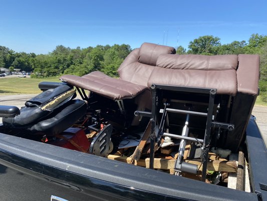 Garbage, Junk Removal - We haul away everything from big jobs to small jobs. Garbage, Junk Removal - We haul away everything from big jobs to small jobs.