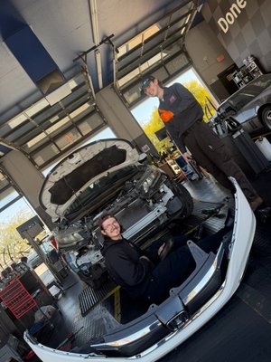from fast oil.change to heavier auto repairs. We got you covered. - from 10 minute oil.changes to AC repairs, trans flushes, AC compressors, brakes, alternators, batteries, to heavy mechanical work... we got this.
