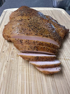 SMOKED TURKEY - Smoking a turkey is one of the best ways to keep the meat incredibly juicy while infusing it with a rich, savory flavor. Achieving the perfect result depends entirely on temperature control, timing, and proper prep.
