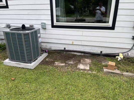 HVAC Upgrade from Elmer Ferman - FL - A complete inverter heat pump solution finished in July. Now energy cost is successfully dropped by around 30%. Wanna be another happy customer? Contact us now for your tailored solution!