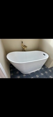 Professional Freestanding Tub and Faucet Installation - We completed the installation of a freestanding tub along with a matching floor-mounted tub faucet, delivering a clean, elegant, and professional finish. The project included setting the tub in place, installing the faucet, making the necessary plumbing connections, checking alignment, and reviewing everything carefully to ensure proper function and a polished final result. I'm