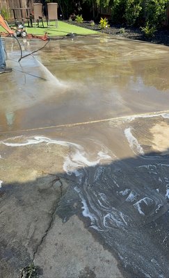 pressure washing - RDS. Cleaning Services we are ready to help you with your project. For us it is very important that our clients are satisfied with our work, we wash houses on the outside of parking spaces, patios, fences, windows, roofs. Thanks for your preference.