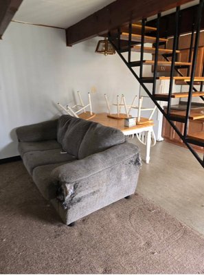 Furniture removal - The tenant at this apartment didn’t want to move their old furniture, so they called Yeti and we took care of it for them. Furniture removal - The tenant at this apartment didn’t want to move their old furniture, so they called Yeti and we took care of it for them.