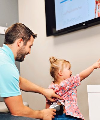Neurological Scanning Technology - Our cheerful front office staff will greet you warmly, then take you on a tour of our light, airy office so you and your kids know where everything is, including the bathroom and beverages. We want you to feel at home.
You’ll then meet one-on-one with your doctor, who will provide every aspect of your care personally. We’ll go over your health history, then conduct examinations and CLA INSiGHT™ scans, as well as digital X-rays, if needed. The INSiGHT scanning technology allows us to get a view of how your nervous system is functioning and where we need to focus our care. The scans take just a few minutes and are effective and safe for everyone, from newborns to patients in their 100s. Neurological Scanning Technology - Our cheerful front office staff will greet you warmly, then take you on a tour of our light, airy office so you and your kids know where everything is, including the bathroom and beverages. We want you to feel at home.
You’ll then meet one-on-one with your doctor, who will provide every aspect of your care personally. We’ll go over your health history, then conduct examinations and CLA INSiGHT™ scans, as well as digital X-rays, if needed. The INSiGHT scanning technology allows us to get a view of how your nervous system is functioning and where we need to focus our care. The scans take just a few minutes and are effective and safe for everyone, from newborns to patients in their 100s.