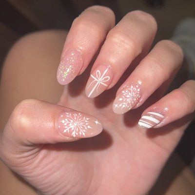 Nail Art & Designs - Our Nail tech Emma can do any designs you can imagine!