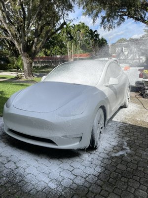 Platinum Wash Special! - Get your vehicle fully detailed by our pros today. By selecting a Platinum Wash you get automatically enrolled into our maintenance program for free which allows to keep your vehicle clean for only $50 (as long as you schedule biweekly)