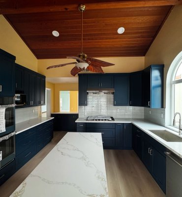 Kitchen Remodel - Before and After of Kitchen by Power Home Builders Kitchen Remodel - Before and After of Kitchen by Power Home Builders