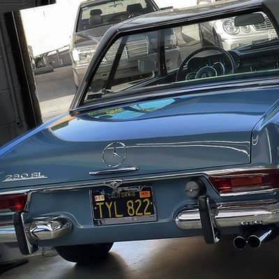 1970s Mercedes-Benz 280SL Pagoda W113 - Timeless classic rolled in - 1970s Mercedes-Benz 280SL "pagoda"
Finished in elegant China Blue with a crisp white top, this beauty captures the grace of an era where design met art. The nickname "Pagoda" comes from its unique concave roofline - inspired by Japanese temple architecture, both graceful and purposeful.
We performed a complete tune-up, ensuring it runs as beautifully as it looks. Always an honor to care for such a refined piece of Mercedes-Benz history.
Enjoy the photos — a glimpse of timeless craftsmanship, proudly serviced here at MBZ Surgeon Inc.