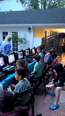 Ultimate Video Game Case Party Experience !! - Video Game Case Party ! 

Bring the ultimate gaming experience right to your event! Our Video Game Case Party features individual gaming stations with popular consoles and games, allowing multiple players to game together at the same time.