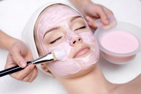 Best facial 15% off - Our Facials offer benefits such as deep cleansing, improved circulation, and exfoliation to reveal smoother skin. They can also help reduce acne and fine lines, improve hydration, and provide a boost of relaxation.