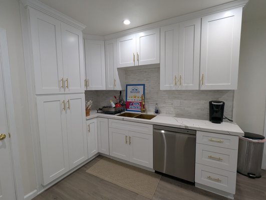 Kitchen Remodel in Riverside, CA - rom dated and closed-in to bright, open, and beautifully functional ✨
This kitchen transformation in Riverside completely reimagined the space with clean white shaker cabinetry, elegant quartz countertops, and a modern textured backsplash that adds depth without overwhelming the design. The warm gold hardware and matching faucet bring a touch of sophistication, while the updated layout improves both flow and everyday usability.
What was once a dark, cramped kitchen is now a fresh, inviting space designed for comfort, efficiency, and timeless style. A true example of how thoughtful kitchen remodeling can transform the way a home feels and functions. Kitchen Remodel in Riverside, CA - rom dated and closed-in to bright, open, and beautifully functional ✨
This kitchen transformation in Riverside completely reimagined the space with clean white shaker cabinetry, elegant quartz countertops, and a modern textured backsplash that adds depth without overwhelming the design. The warm gold hardware and matching faucet bring a touch of sophistication, while the updated layout improves both flow and everyday usability.
What was once a dark, cramped kitchen is now a fresh, inviting space designed for comfort, efficiency, and timeless style. A true example of how thoughtful kitchen remodeling can transform the way a home feels and functions.
