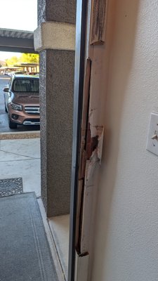 Door jamb replacement - Door jamb replacement after break in Door jamb replacement - Door jamb replacement after break in