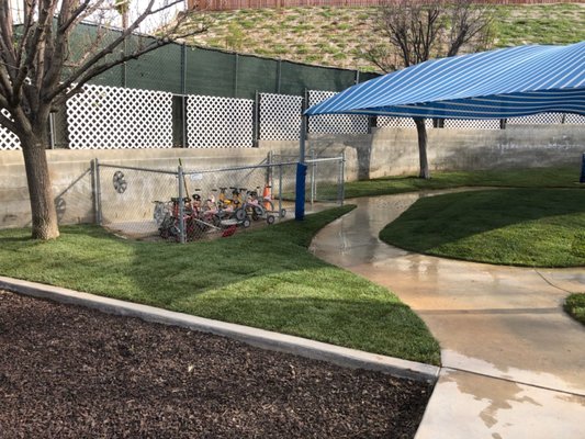 Sod Installation - Medina's Landscaping does high quality sod installation, for both businesses and residences. Services performed include grading, rototilling, and adding good amendments and fertilizer to the soil. Call today for more information or a free quote! Sod Installation - Medina's Landscaping does high quality sod installation, for both businesses and residences. Services performed include grading, rototilling, and adding good amendments and fertilizer to the soil. Call today for more information or a free quote!