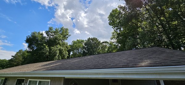 New roof install complete - Just completed this new roof today and I must say after all the rain we've had this roof will now be leak free!