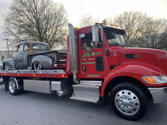 Reliable, Timely, and Professional Towing Services - We understand the stress you can feel when you find yourself needing a tow. We strive to provide all of our customers with reliable, timely, and professional service. We are also proud to offer a full service garage in addition to our towing services. Give us a call at (276) 632-2580