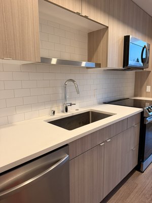 Move Out Cleaning Before and After - Move-out cleaning completed by H&C Cleaning Services! ✨ We deep cleaned the kitchen, bathroom, sink, bathtub, and other areas to leave the apartment fresh, clean, and ready for its next occupants. Check out these before-and-after results! Move Out Cleaning Before and After - Move-out cleaning completed by H&C Cleaning Services! ✨ We deep cleaned the kitchen, bathroom, sink, bathtub, and other areas to leave the apartment fresh, clean, and ready for its next occupants. Check out these before-and-after results!