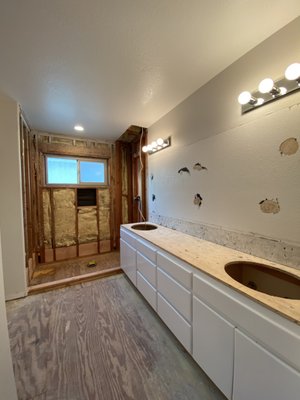 Bathroom Remodel 2021 - We recently remodeled this gorgeous bathroom, call us now for a free estimate! Bathroom Remodel 2021 - We recently remodeled this gorgeous bathroom, call us now for a free estimate!