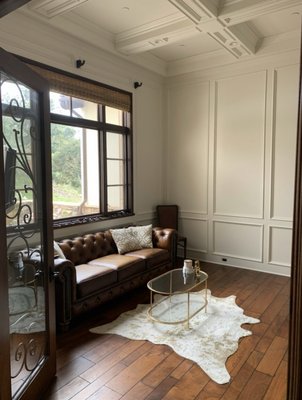Interior Project - At Stubbins, we believe that the key to exceptional interior design lies in the seamless fusion of aesthetics and functionality. With our expertise, we've crafted a space where comfort meets sophistication, where every element is thoughtfully curated to evoke a sense of timeless beauty.