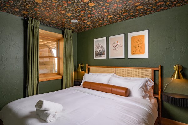 Ceiling Wallpaper Installation – Denver - Ceiling wallpaper installation with accurate pattern alignment and smooth application.
Proper preparation ensures long-lasting adhesion and a flawless finish.
Serving Denver, CO.