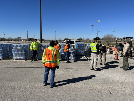 Helping with Water distribution at Southwest Metro Park and Travis Expo Center - 360 team doing water distribution.