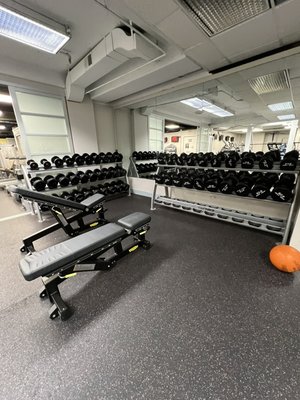 Weights/Machines - 🏋️♂️ TechnoGym PureStrength Machines:
Shoulder Press, Overhead Press, Leg Press, Bench Press, Chest Press, Lat Pulldown, & More
💪 Cybex Cable and Strength Machines
Leg (Curl, Abduction, Extension, Calf) Machines, Lateral Raise, Back Extension, Lat Pulldown, Pec Fly, and Squat Rack
TechnoGym Cardio Machines 🚴
StairMaster and SkillMill
Cardio Machines 🏃♂️
Treadmills, Ellipticals, and Cable Row Machine
Studio Room 🧘♂️ Equipment:
Cable Machine, Kettlebells, Rollers, Ropes, Mats, EZ Curl Bar(s), Resistance Bands/Cords, and MORE Weights/Machines - 🏋️♂️ TechnoGym PureStrength Machines:
Shoulder Press, Overhead Press, Leg Press, Bench Press, Chest Press, Lat Pulldown, & More
💪 Cybex Cable and Strength Machines
Leg (Curl, Abduction, Extension, Calf) Machines, Lateral Raise, Back Extension, Lat Pulldown, Pec Fly, and Squat Rack
TechnoGym Cardio Machines 🚴
StairMaster and SkillMill
Cardio Machines 🏃♂️
Treadmills, Ellipticals, and Cable Row Machine
Studio Room 🧘♂️ Equipment:
Cable Machine, Kettlebells, Rollers, Ropes, Mats, EZ Curl Bar(s), Resistance Bands/Cords, and MORE