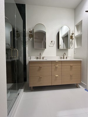 Bathroom Remodel — From Start to Finish - As part of this project, a complete bathroom remodel was completed — from demolition and preparation to final finishes.
The work included partial demolition, surface preparation, installation of two waterproofing systems — RedGard and Schluter, tile installation, and the installation of plumbing fixtures, cabinetry, and lighting.
At the client’s request, premium handmade Italian tile with a wavy surface was selected, adding a unique, refined, and distinctive character to the space.
Special attention was given to the quality of hidden stages of work, precision of installation, and compliance with technical standards.
As a result, the client received a modern, functional, and durable bathroom, designed with a focus on longevity, comfort, and high-end aesthetics. Bathroom Remodel — From Start to Finish - As part of this project, a complete bathroom remodel was completed — from demolition and preparation to final finishes.
The work included partial demolition, surface preparation, installation of two waterproofing systems — RedGard and Schluter, tile installation, and the installation of plumbing fixtures, cabinetry, and lighting.
At the client’s request, premium handmade Italian tile with a wavy surface was selected, adding a unique, refined, and distinctive character to the space.
Special attention was given to the quality of hidden stages of work, precision of installation, and compliance with technical standards.
As a result, the client received a modern, functional, and durable bathroom, designed with a focus on longevity, comfort, and high-end aesthetics.