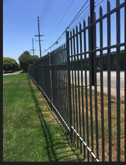 Iron & Chainlink Fencing - Ornamental Iron & Chainlink Fencing Iron & Chainlink Fencing - Ornamental Iron & Chainlink Fencing