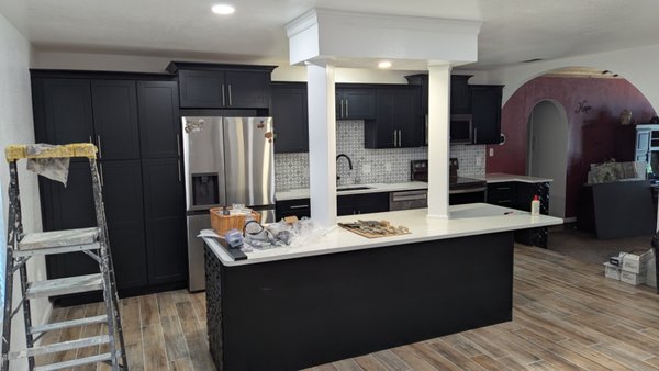 Complete Ultra Remodeled Kitchen!! - Completely upgraded kitchen. Removed outside wall. Added a beam flushed so it wouldn't show. Put spot lights to light different areas different ways. A new quartz top. Quartz is tuff like granite, but you can get all kinds of colors. Did a ceramic tile floor too. I can do any designs you might want. We raised the floor to match the house. We also did two complete bathrooms, tile all the floors, and remodeled three walkin closets. I believe they added over $200,000 in value to this house. It's all modern and beautiful.Selections were awesome! Complete Ultra Remodeled Kitchen!! - Completely upgraded kitchen. Removed outside wall. Added a beam flushed so it wouldn't show. Put spot lights to light different areas different ways. A new quartz top. Quartz is tuff like granite, but you can get all kinds of colors. Did a ceramic tile floor too. I can do any designs you might want. We raised the floor to match the house. We also did two complete bathrooms, tile all the floors, and remodeled three walkin closets. I believe they added over $200,000 in value to this house. It's all modern and beautiful.Selections were awesome!