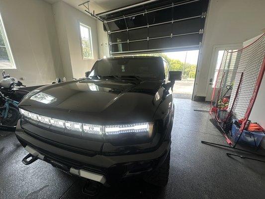 2025 Hummer EV - 2025 Hummer EV Mobile Windshield Replacement & Camera Recalibration 2025 Hummer EV - 2025 Hummer EV Mobile Windshield Replacement & Camera Recalibration