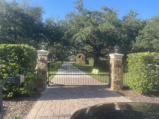 Gate Automation Replacement - Customer was having problems with there old gate operator decided to upgrade to a newer style Doorking gate opener that is Quiet and Reliable Gate Automation Replacement - Customer was having problems with there old gate operator decided to upgrade to a newer style Doorking gate opener that is Quiet and Reliable