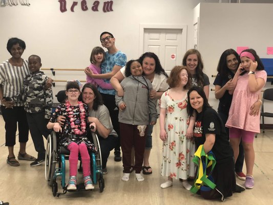 Danceable- dance for special needs - an inclusive dance class for all needs and abilities!
learn more at https://www.allegrodance.com/danceable Danceable- dance for special needs - an inclusive dance class for all needs and abilities!
learn more at https://www.allegrodance.com/danceable