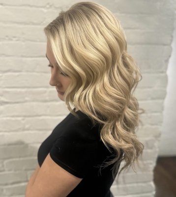 Sunkissed Hair Highlights - French Technique of hair Balayage Sunkissed Hair Highlights - French Technique of hair Balayage