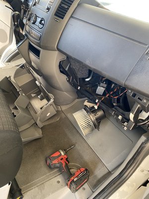 Ford f150 Fan blower replacement - Costumer complain about no air coming from the vents at all, after diagnostics we found his fan blower motor was burn and we proceed to replace it. Truck is blowing cold air since them Ford f150 Fan blower replacement - Costumer complain about no air coming from the vents at all, after diagnostics we found his fan blower motor was burn and we proceed to replace it. Truck is blowing cold air since them