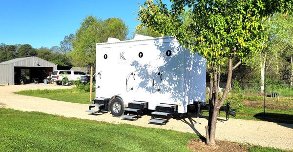 Wedding Luxury Trailers - call in today and reserve one of your choice for minimum price the earlier the cheaper the price. Don't wait until it's booked call or text 9167089969 Wedding Luxury Trailers - call in today and reserve one of your choice for minimum price the earlier the cheaper the price. Don't wait until it's booked call or text 9167089969