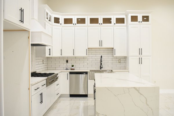 AMP Cabinetry - AMP Cabinetry offers do kitchen and bathroom cabinets, countertops, design and installation. If you want to get new kitchen, just make a call 504-920-4388