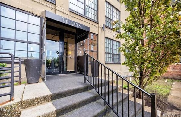 Downtown Detroit Loft! - As you step into this exceptional loft, you will be greeted by an abundance of natural light flooding in during the morning and afternoon, thanks to the well-placed windows and clever cross ventilation. The charming wood beam ceilings and original brick walls add character and warmth to the space, making it truly one-of-a-kind.
With ceiling heights reaching an impressive 11 feet or more, this loft feels incredibly spacious and open, providing a sense of freedom and airiness that is hard to find in traditional properties. Additionally, ample storage space ensures that you can keep your living areas clutter-free and organized. The Lofts at Rivertown offer an array of amenities to elevate your lifestyle, such as secured access for peace of mind, gated covered parking for your convenience, a fitness center to keep you active and healthy, and a pool and hot tub to relax and unwind. The community room and courtyard space provide excellent opportunities to socialize with neighbors and friends.
Conveniently located with easy access to Downtown, Belle Isle, The Riverwalk, and West Village, you'll find everything you need just moments away. Whether you're looking for a night out on the town, a tranquil stroll along the riverfront, or exploring the vibrant neighborhood of West Village, this loft offers the best of both worlds. Downtown Detroit Loft! - As you step into this exceptional loft, you will be greeted by an abundance of natural light flooding in during the morning and afternoon, thanks to the well-placed windows and clever cross ventilation. The charming wood beam ceilings and original brick walls add character and warmth to the space, making it truly one-of-a-kind.
With ceiling heights reaching an impressive 11 feet or more, this loft feels incredibly spacious and open, providing a sense of freedom and airiness that is hard to find in traditional properties. Additionally, ample storage space ensures that you can keep your living areas clutter-free and organized. The Lofts at Rivertown offer an array of amenities to elevate your lifestyle, such as secured access for peace of mind, gated covered parking for your convenience, a fitness center to keep you active and healthy, and a pool and hot tub to relax and unwind. The community room and courtyard space provide excellent opportunities to socialize with neighbors and friends.
Conveniently located with easy access to Downtown, Belle Isle, The Riverwalk, and West Village, you'll find everything you need just moments away. Whether you're looking for a night out on the town, a tranquil stroll along the riverfront, or exploring the vibrant neighborhood of West Village, this loft offers the best of both worlds.
