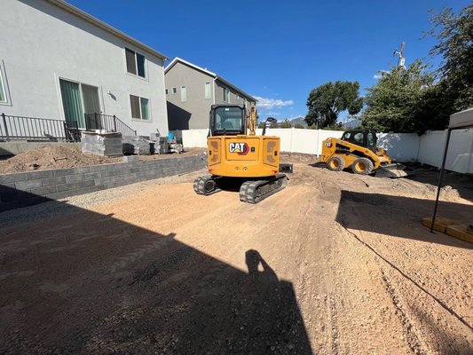 Excavation Projects - We can excavate foundations for home and commercial buildings, trenches for utilities, mountains with rock, to prepare for retaining walls, and more. Excavation Projects - We can excavate foundations for home and commercial buildings, trenches for utilities, mountains with rock, to prepare for retaining walls, and more.