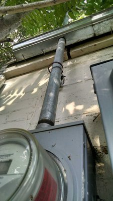Code Violations - Here we have code violations that we see all the time. LIke someone putting an electrical power mast right through a water gutter iin to a meter box?? Or a light that has no wire to it. You would just be s\urprised. Code Violations - Here we have code violations that we see all the time. LIke someone putting an electrical power mast right through a water gutter iin to a meter box?? Or a light that has no wire to it. You would just be s\urprised.