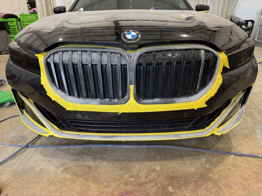 Black Out BMW Grill/Lower - Complete blackout on kidney grill and lower spoiler area using correct paint code application for a smooth, factory finish. Black Out BMW Grill/Lower - Complete blackout on kidney grill and lower spoiler area using correct paint code application for a smooth, factory finish.