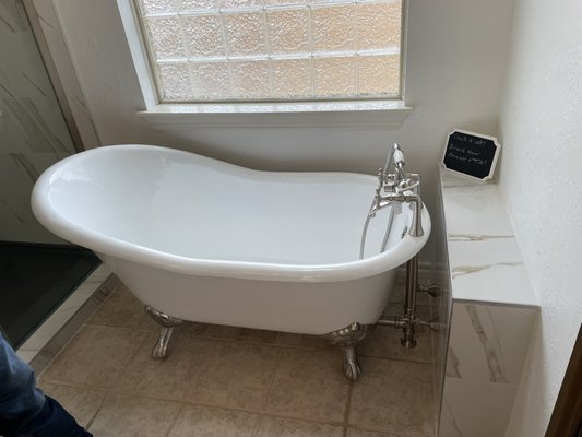 Custom Claw Foot Tub - In 2025, Dale's Plumbing completed a custom faucet installation for a clawfoot tub as part of a bathroom renovation. The client had already begun updating the space and envisioned a specific aesthetic. We’re grateful they chose us to help bring their vision to life. Custom Claw Foot Tub - In 2025, Dale's Plumbing completed a custom faucet installation for a clawfoot tub as part of a bathroom renovation. The client had already begun updating the space and envisioned a specific aesthetic. We’re grateful they chose us to help bring their vision to life.