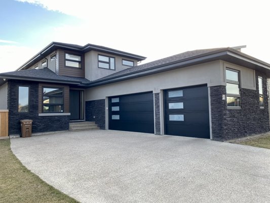 Sparkling Windows in St. Albert - See the difference! Our window washing leaves customers satisfied and homes sparkling. ✨ #HappyCustomers #CleanWindows Sparkling Windows in St. Albert - See the difference! Our window washing leaves customers satisfied and homes sparkling. ✨ #HappyCustomers #CleanWindows