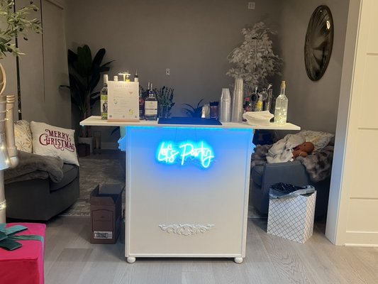 Your Best Christmas Celebration - We are using the special purées that we make ourselves from eco fresh fruits (ginger, mango🥭, melon🍈, pineapple🍍) for making the great drinks for you.
We supply all barware include the bar station, cooler, tubs, bar kit, bar mats, garnishes (limes🍈, lemons🍋, mint 🥬, oranges 🍊, cherries 🍒), plastic cups (high quality), cocktail napkins, straws (plastic), and mixers (sweet/sour, simple syrup, bitters). 

Our mission is to make your event successful, keep your guests happy and make sure everyone has a great time.