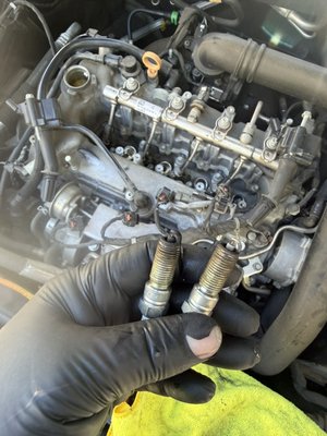 Tune Up on a 2020 Chevy Malibu - We did a tuneup on this 2020 Chevy Malibu we replaced spark plugs Spark, plug coils, fuel indicator and did a fuel injector cleaning. ￼￼