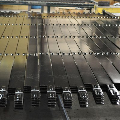 Uncoated Steel Edging - We have 10'x4"x3/16" unocated steel edging plus the 4 steel stakes per piece. This is a great edging that gets the nice rustic look over time. This is a long lasting edging with the flexibility to get the bends and curves you want out of it. Uncoated Steel Edging - We have 10'x4"x3/16" unocated steel edging plus the 4 steel stakes per piece. This is a great edging that gets the nice rustic look over time. This is a long lasting edging with the flexibility to get the bends and curves you want out of it.