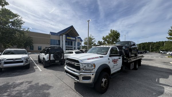 24/7 Towing Service & Roadside Assistance - "We have quality equipment AND we deliver professional service." This is exactly what Yelp projects should do! B 24/7 Towing Service & Roadside Assistance - "We have quality equipment AND we deliver professional service." This is exactly what Yelp projects should do! B