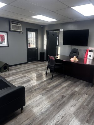 Bodyshop Office Cleaning - Our friends at TSA Auto Collisions needed their office cleaned, and we came through for them. We provided them with a deep clean of their office space involving mopping, dusting, vacuuming, and wiping down all surface areas to make the place shine! Bodyshop Office Cleaning - Our friends at TSA Auto Collisions needed their office cleaned, and we came through for them. We provided them with a deep clean of their office space involving mopping, dusting, vacuuming, and wiping down all surface areas to make the place shine!